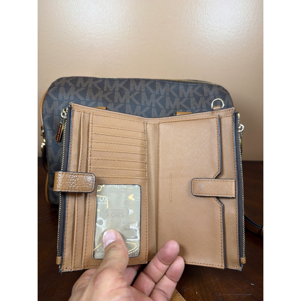 Michael Kors Signature Logo Satchel and Wallet Set Brown Tan Gold Hardware - Picture 7 of 15